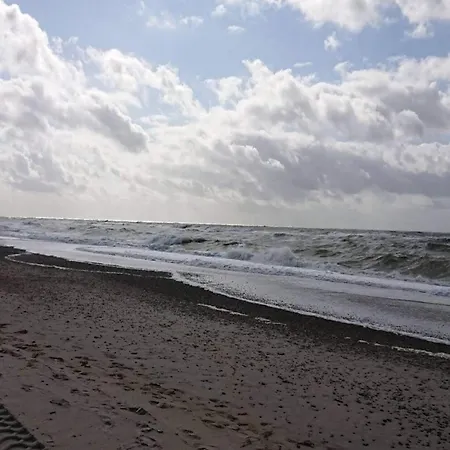 2 Person In Strand-by Traum Vejers Strand