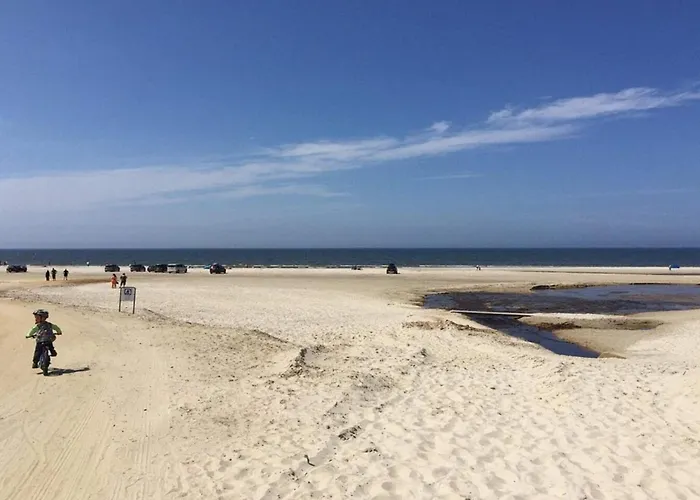 2 Person In Strand-by Traum